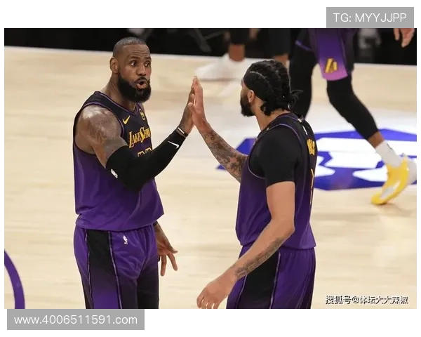 浓眉复出助湖人击败勇士 詹姆斯三双领航湖人迎来连胜